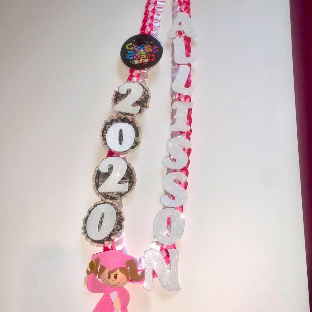 Graduation ๐ฉโ๐๐จโ๐ leis - Picture 12 of 15